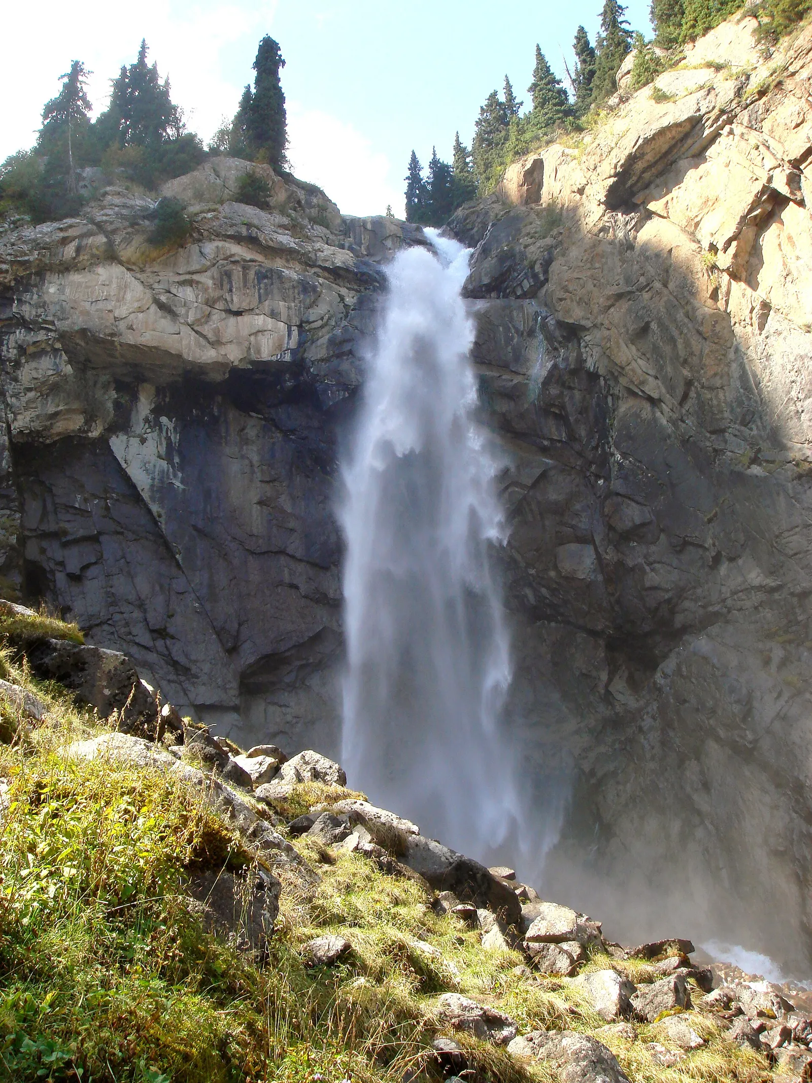 A waterfall in the Barskoon gorge